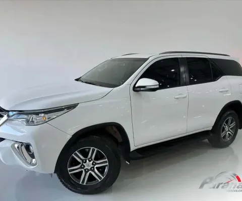TOYOTA HILUX SW4 2.7 SR 7 LUGARES 4X2 16V FLEX 4P AUTOMÁTICO