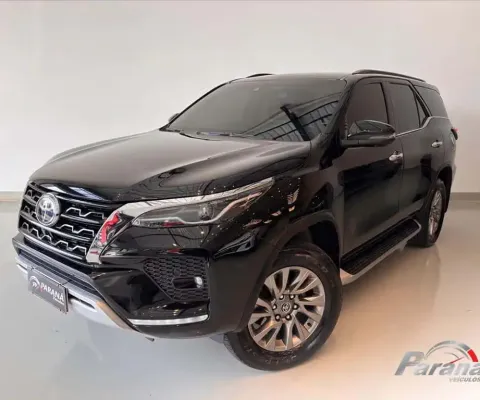 Toyota hilux sw4 2.8 d-4d turbo diesel srx 7l 4x4 automático