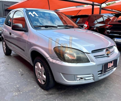 Chevrolet Celta Life/ LS 1.0 MPFI 8V FlexPower 3p  - Prata - 2010/2011