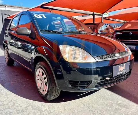 Ford Fiesta Personnalité 1.0 8V 66cv 5p - Preta - 2006/2007