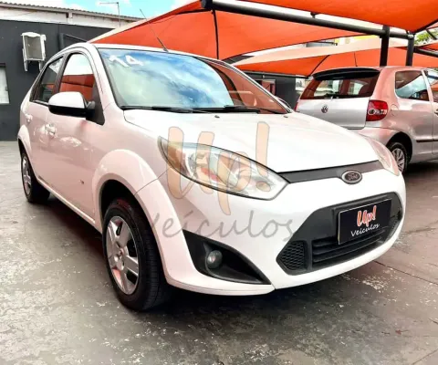 Ford Fiesta Sedan 1.6FLEX - Branca - 2013/2014