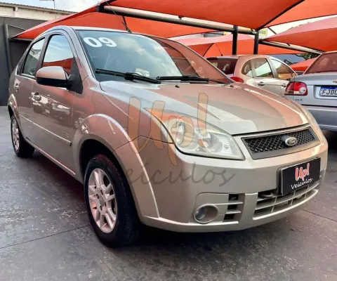 Ford Fiesta Sedan 1.6 (Flex) - Prata - 2009/2009