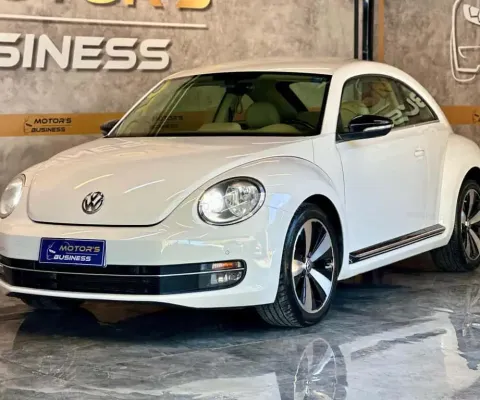 Volkswagen Fusca 2.0 TSI 16V Aut.  - Branca - 2012/2013