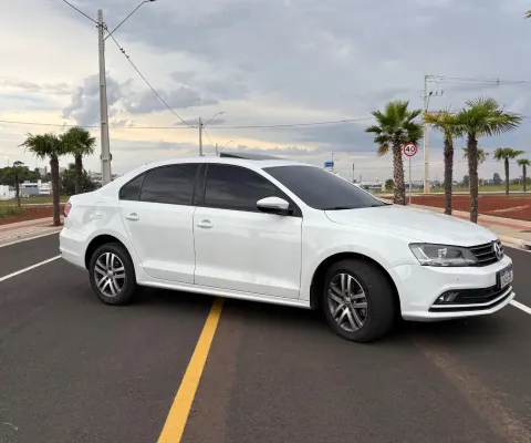 Volkswagen Jetta 1.4TSI 2017 IMPECÁVEL 