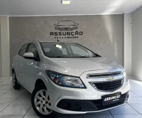 Completo, versátil e muito procurado!