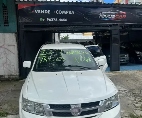  FIAT FREEMONT EMOTION / PRECISION 2.4 16V AUT. SUV espaçoso, confortável e super completo!