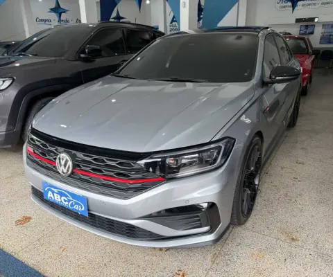 Volkswagen Jetta Gasolina Automático