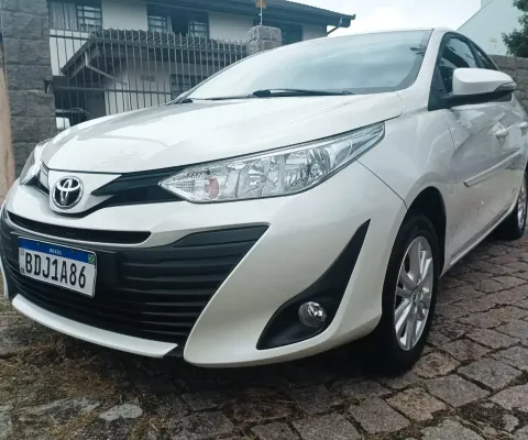 TOYOTA  XL  SEDAN  1.5   FLEX   16V   4P  MEC.Automóvel de particular 