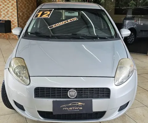 Fiat Punto Atractive 1.6 - Design, conforto e economia em um hatch completo!