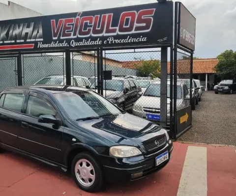 Astra sedan milenium sedan 1.8 2001