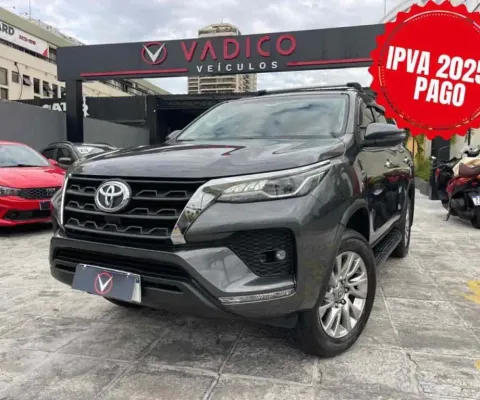 Toyota Hilux sw4 2021 2.7 vvt-i flex srv 7l 4x2 automático