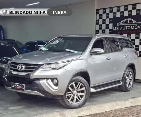 Toyota Hilux sw4 2016 4.0 srx 4x4 7 lugares v6 24v gasolina 4p automático