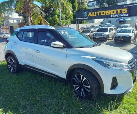 Kicks Advance CVT