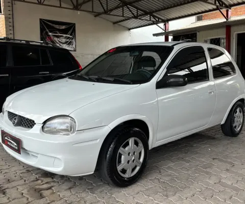 Corsa 1.0 mpfi wind 8v pneus novos revisado econômico para o dia a dia 