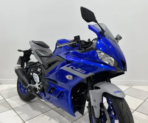 Yamaha R3 - Impecável