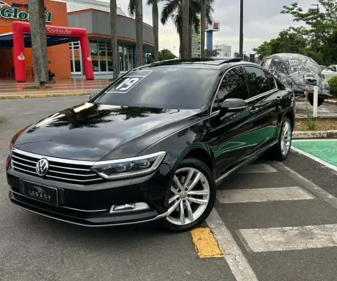 Volkswagen Passat 2.0 16V Tsi Bluemotion Gasolina Highline 4P Dsg