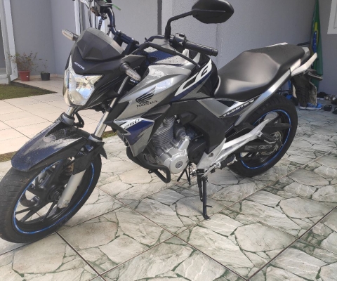 HONDA CB à venda.