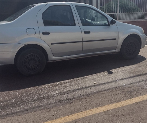 RENAULT LOGAN à venda.