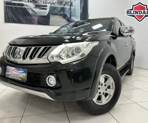 Mitsubishi L200 triton 2018 2.4 16v turbo diesel sport hpe top cd 4p 4x4 automático