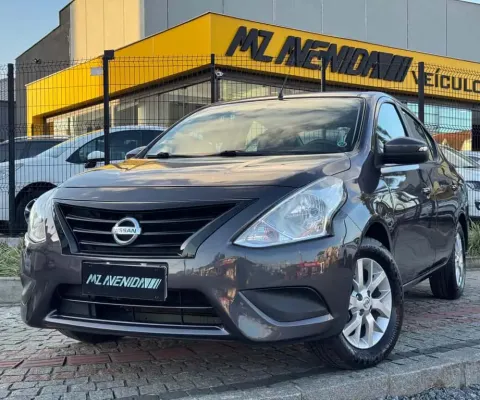 Nissan Versa 1.6 SV AUT CVT 2020  - Cinza - 2019/2020
