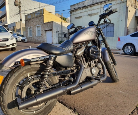HARLEY-DAVIDSON XL à venda.