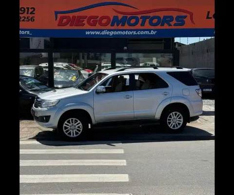 TOYOTA HILUX SW4 SRV 4X4 2012