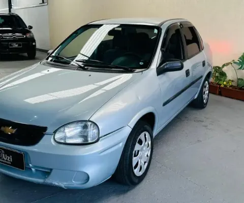 Chevrolet Classic 1.0 flex 2010 co m Direção Hidráulica e câmera de ré. 