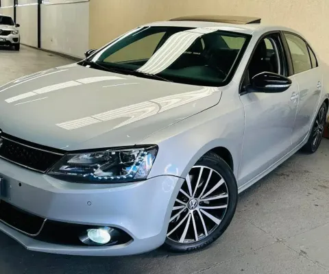 Volkswagen Jetta highline 2.0 tsi 2012 Automático, teto Solar.