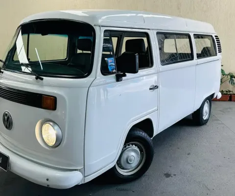 Volkswagem Kombi Lotação 1.6 2003 9 lugares