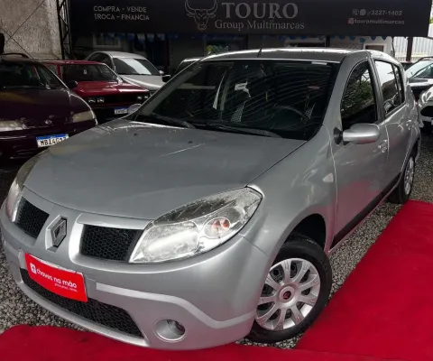 SANDERO PRIVILÈGE 1.6 BEM CUIDADO