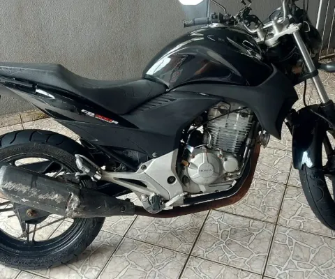HONDA CB 300R 2010