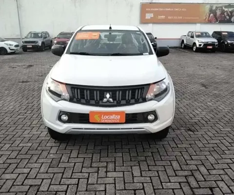 Mitsubishi L200 triton 2023 2.4 16v turbo diesel gl cd 4x4 manual