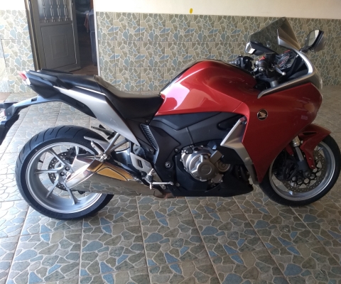 HONDA VFR à venda.