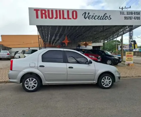 Renault Logan 1.0 Authentique 16V Flex 4P Manual