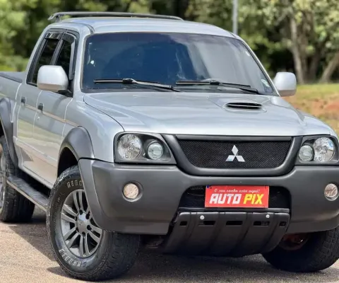 Mitsubishi l200 outdoor 2010