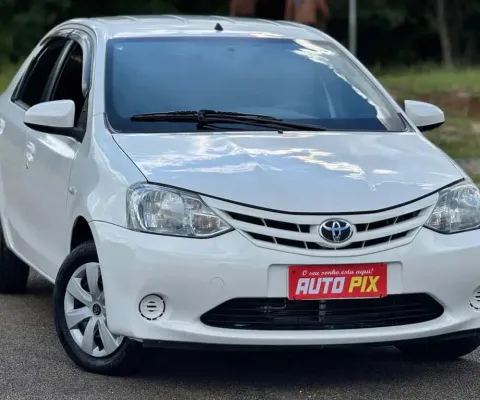 Toyota etios sd xs 2014