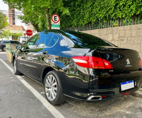 PEUGEOT 408 à venda.