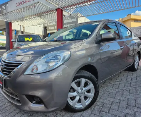 Nissan versa sl 1.6 completo impecavel