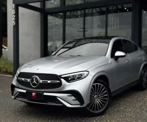 Mercedes-benz Glc 300 2025 2.0 mhev amg line coupé 4matic 9g-tronic