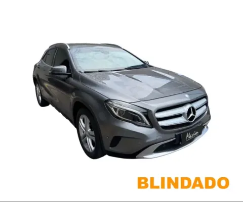 Mercedes-Benz GLA 200 1.6 CGI ADVANCE 16V TURBO FLEX 4P AUTOMÁTICO