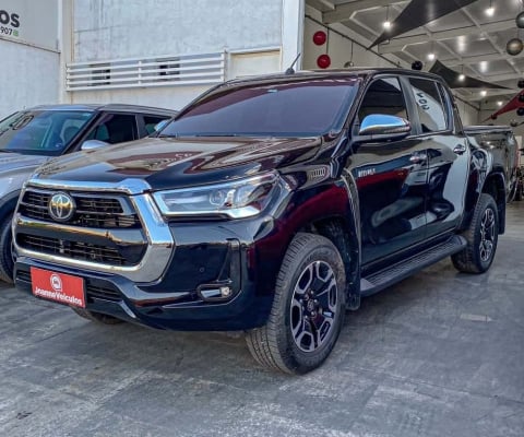 TOYOTA HILUX CD SRX 4x4 2.8 TDI 16V Diesel Aut.