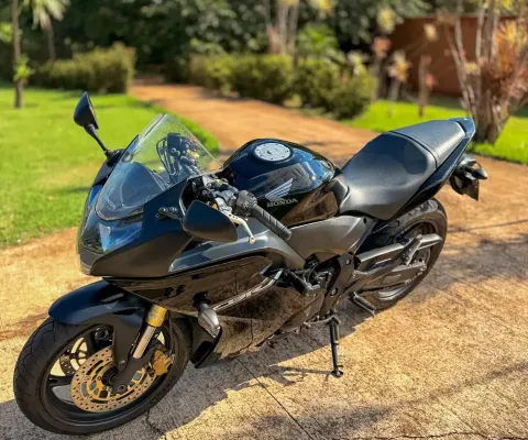 CBR 600 F