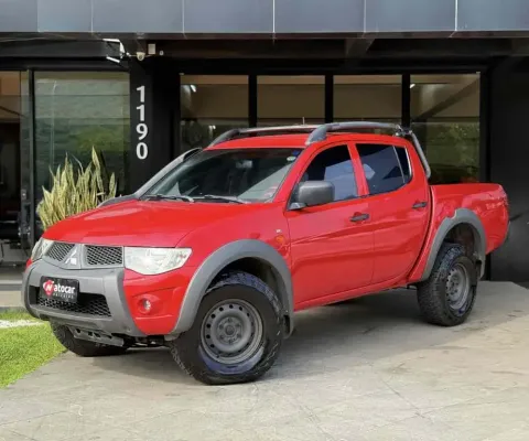 Mitsubishi L200 savana 2013 3.2 4x4 16v turbo intercooler diesel 4p manual