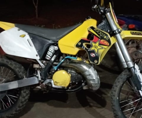 SUZUKI RM à venda.