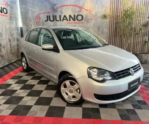 VW - VolksWagen Polo Sedan 1.6 Mi Total Flex 8V 4p 2014 Flex