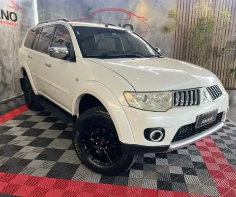 Mitsubishi Pajero DAKAR 3.2 4x4 T.I. Dies. 5p Aut. 2010 Diesel