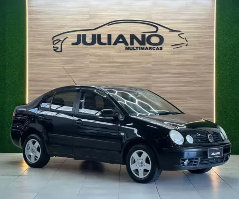VW - VolksWagen Polo Sedan 1.6 Mi Total Flex 8V 4p 2006 Flex