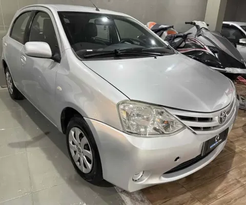 Toyota Etios 2013 1.3 xs 16v flex 4p manual