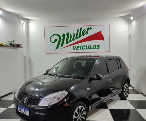 Sandero Expression 1.0 completo 