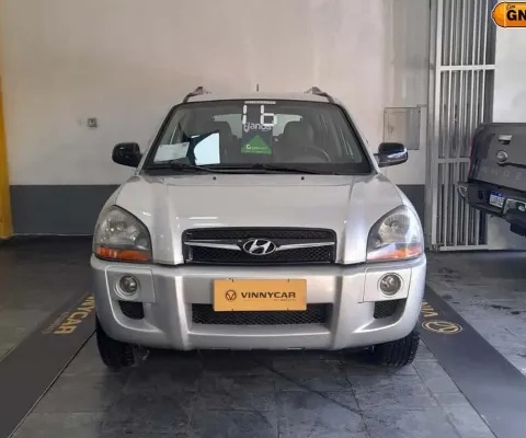 Hyundai Tucson 2016 2.0 mpfi gls base 16v 143cv 2wd flex 4p automático